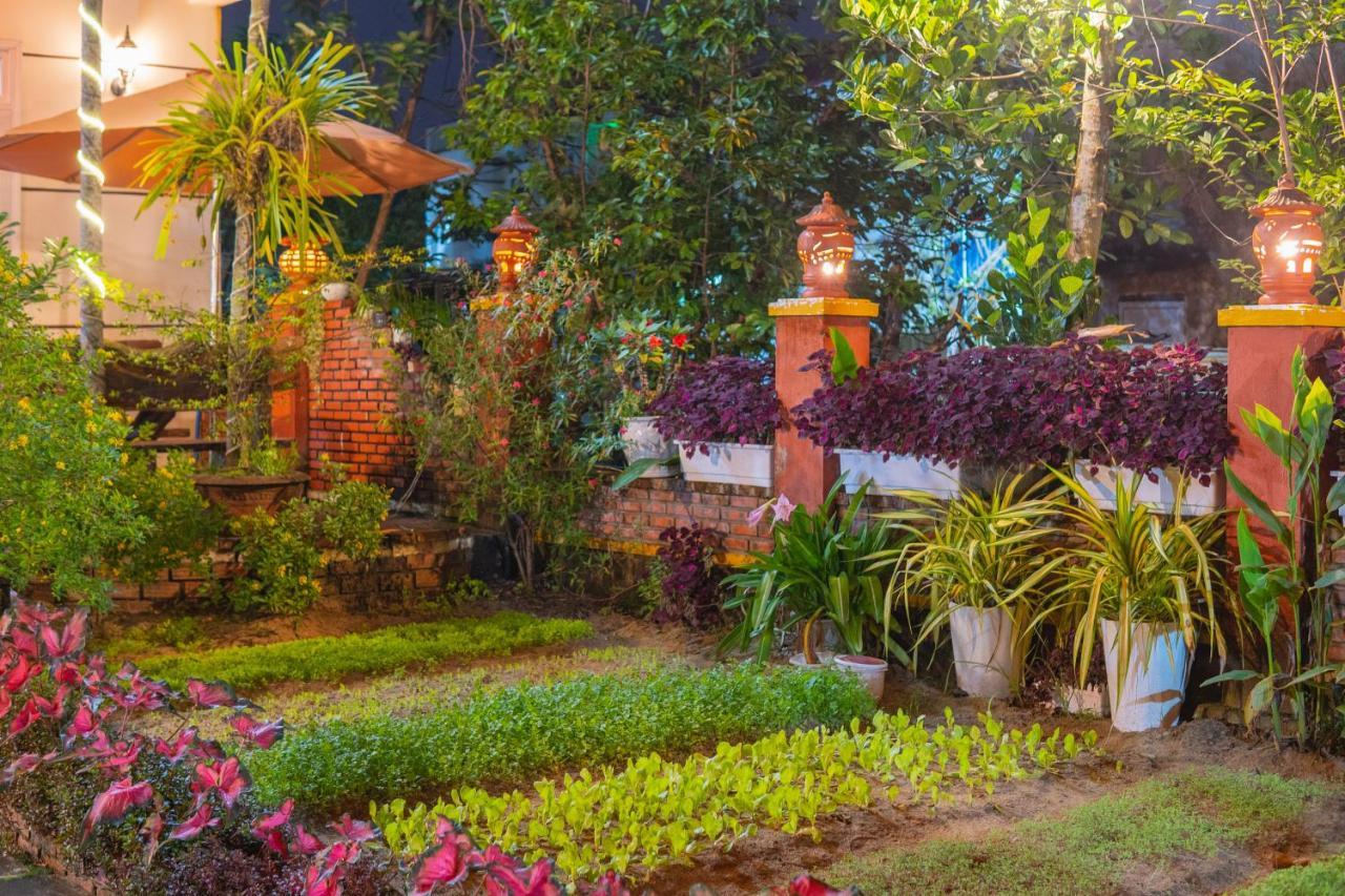 Strawberry Garden Homestay Hoi An Bagian luar foto