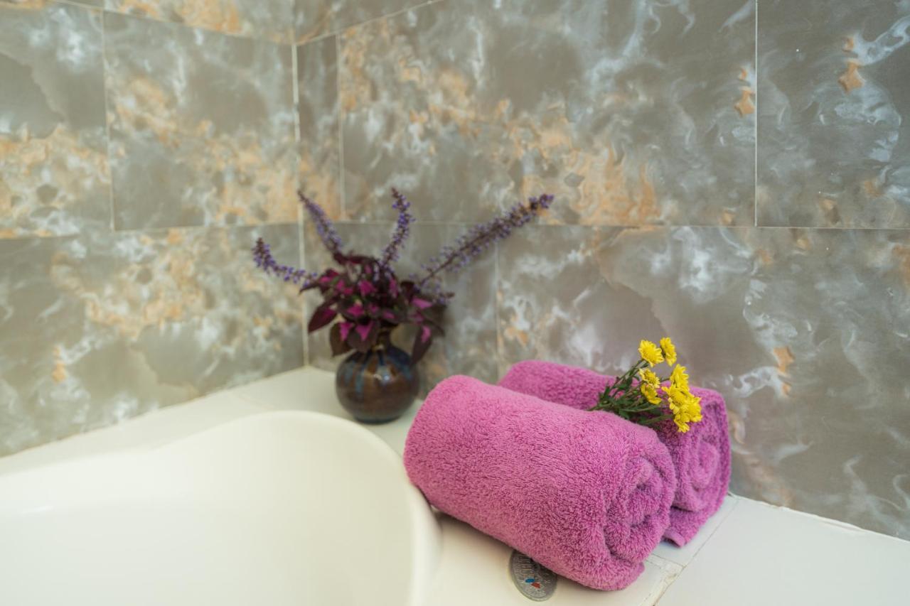Strawberry Garden Homestay Hoi An Bagian luar foto