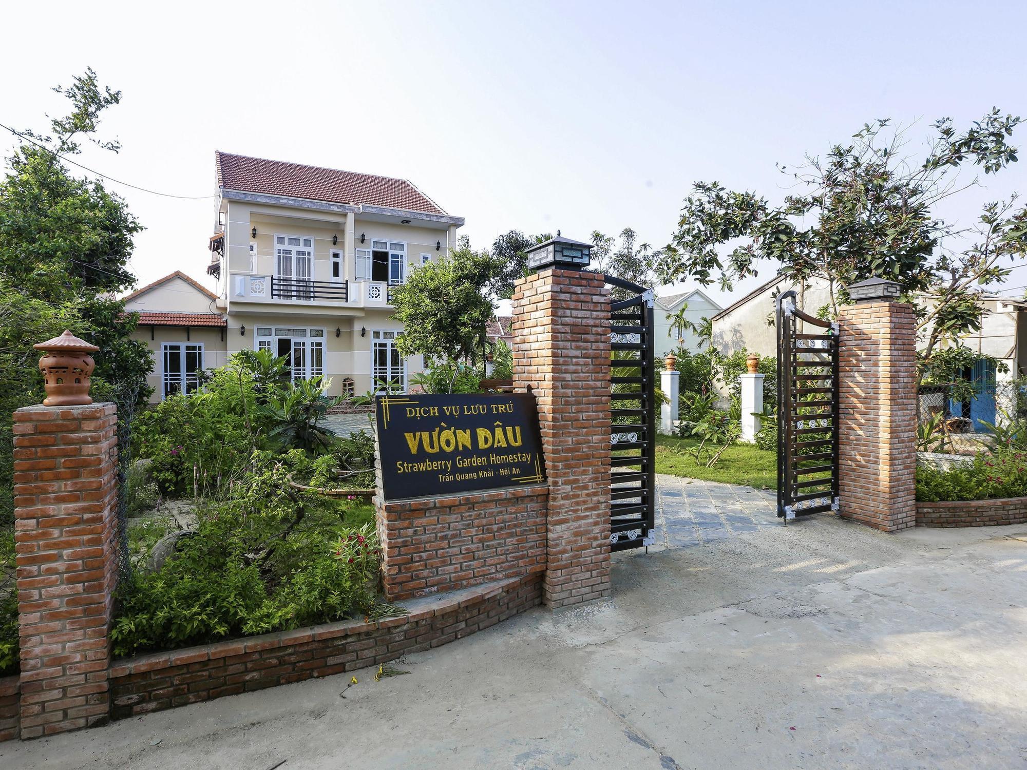 Strawberry Garden Homestay Hoi An Bagian luar foto